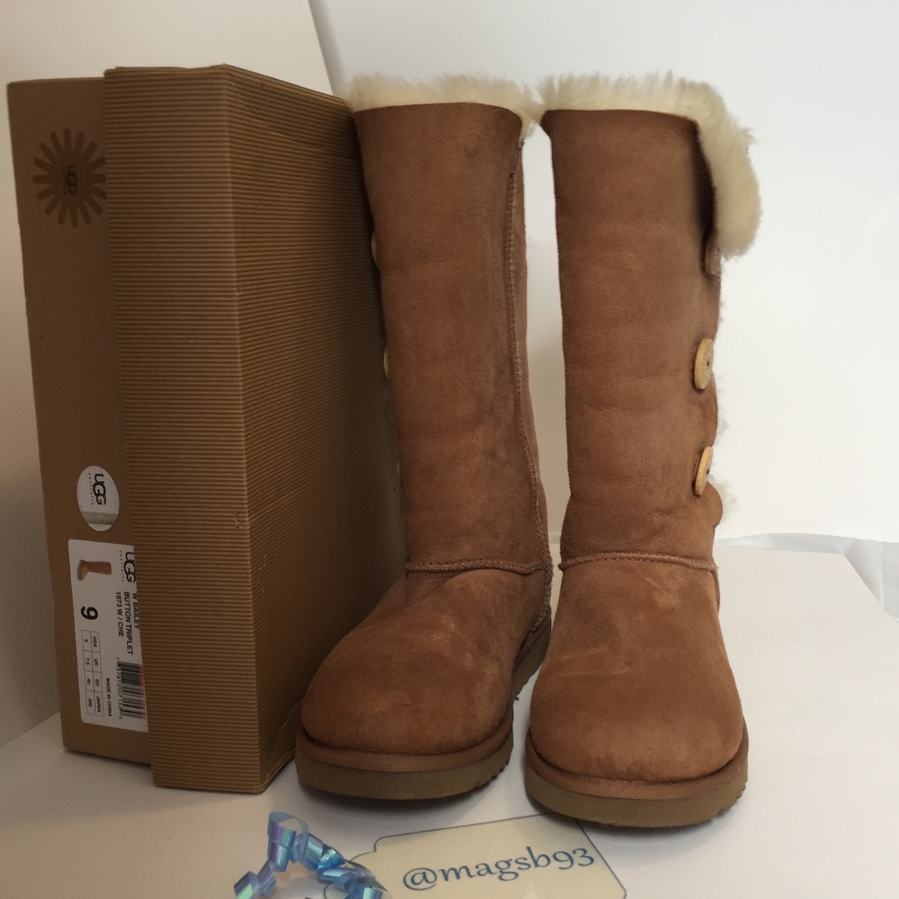 UGG Bailey Button Triplet Boot Chestnut Size 9